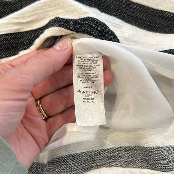 ANN TAYLOR Linen Blend Black and White Stripe Short Sleeve Blouse Size Small - Picture 5 of 7